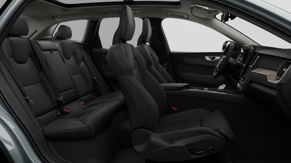 Volvo XC60 ULTRA DARK THEME 2026-12