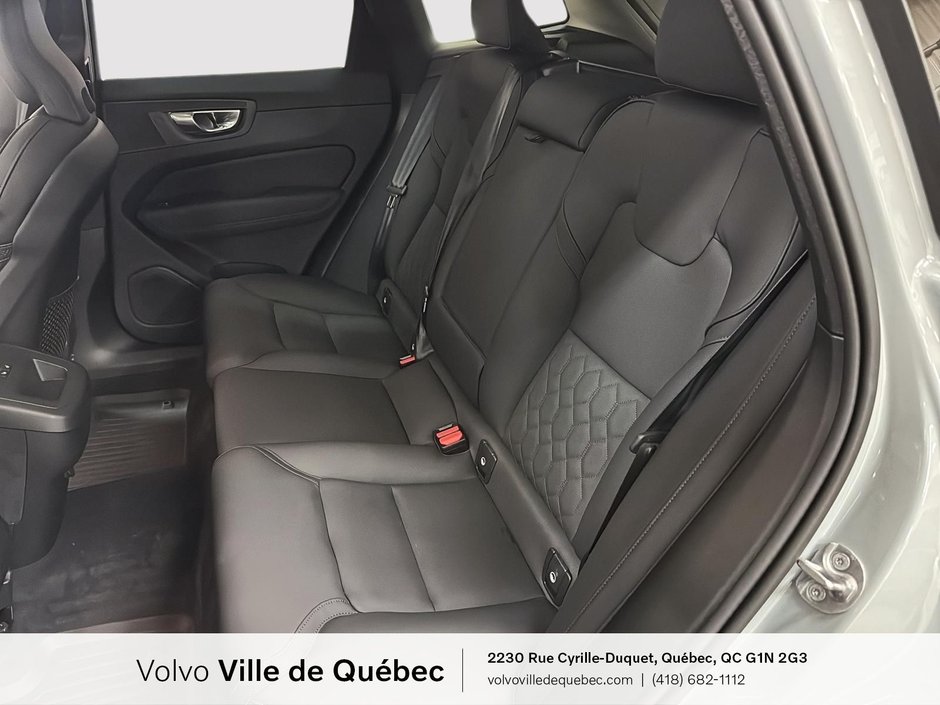 2026 Volvo XC60 Plus Dark Theme-9