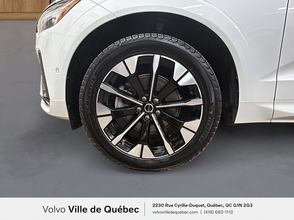 Volvo XC60 Plus Dark Theme 2026-6