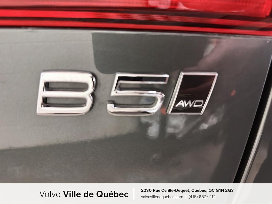 Volvo XC60 Plus Dark Theme 2026-7