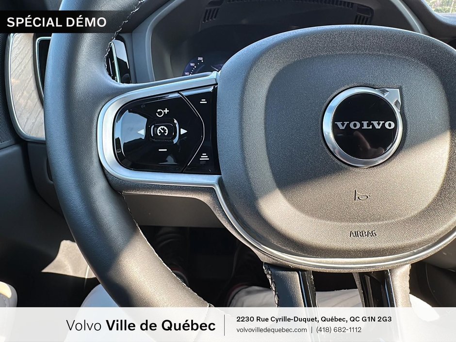 2026 Volvo XC60 Plus Dark Theme-11