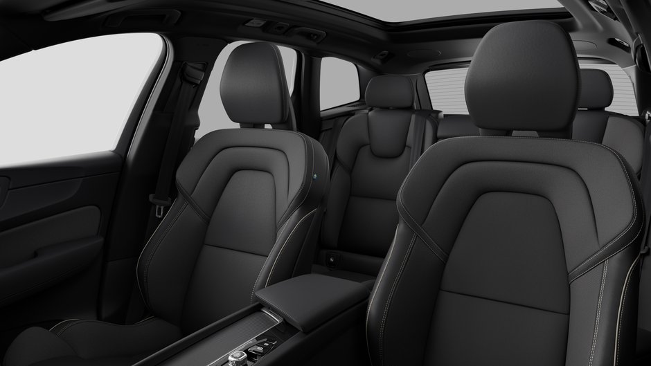 2026 Volvo XC60 Ultra Black Edition-11