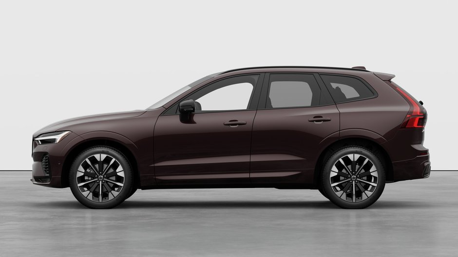 2027 Volvo XC60 PLUS DARK THEME-7