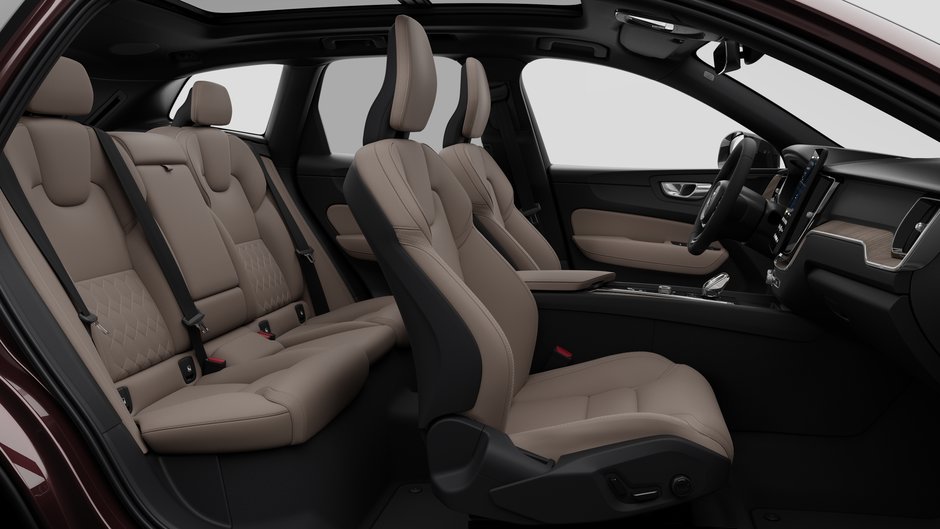 2027 Volvo XC60 PLUS DARK THEME-12