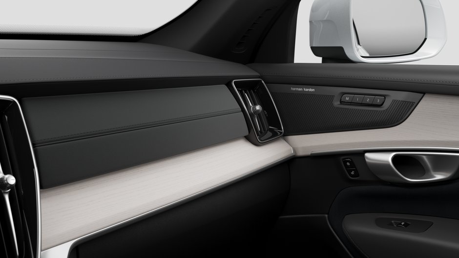 2026 Volvo XC90 Plug-In Hybrid ULTRA BRIGHT THEME-8