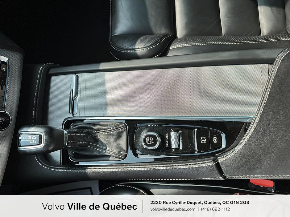Volvo XC90 R-Design 2021-20