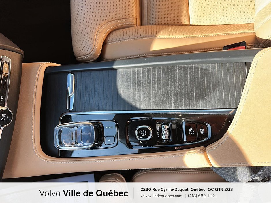 2021 Volvo XC90 T8 Inscription-18