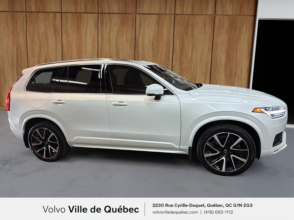 2022 Volvo XC90 Momentum-2