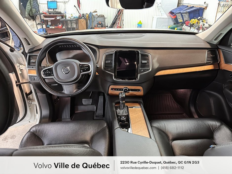 2022 Volvo XC90 Momentum-12
