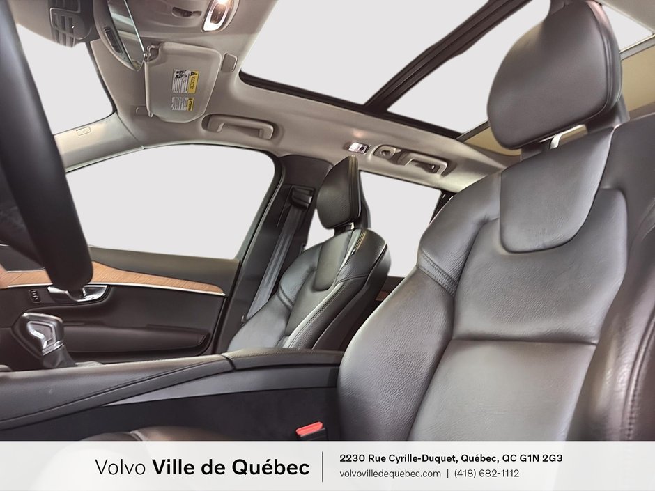 2022 Volvo XC90 Momentum-9