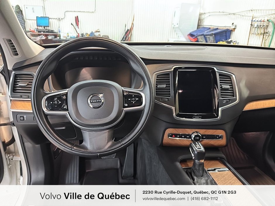 2022 Volvo XC90 Momentum-13