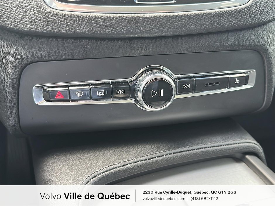 2023 Volvo XC90 Core-17