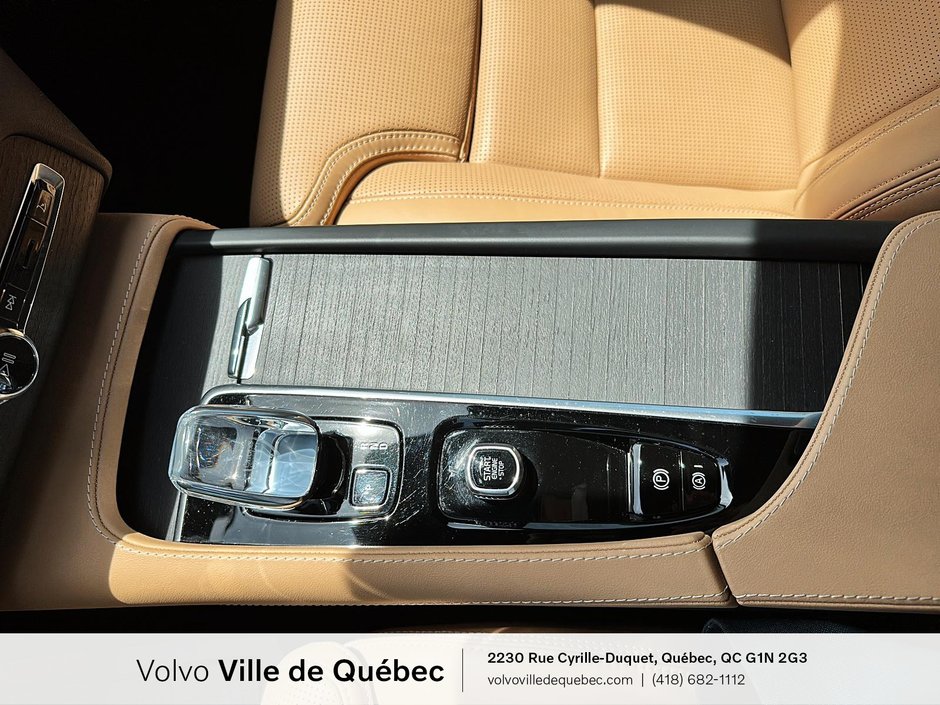 Volvo XC90 Ultimate Bright Theme 2024-20
