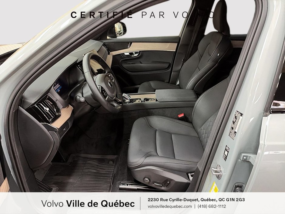 2026 Volvo XC90 Plus Dark Theme-8