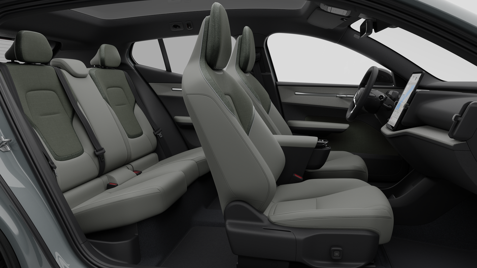 Volvo EX30 Plus 2026-11