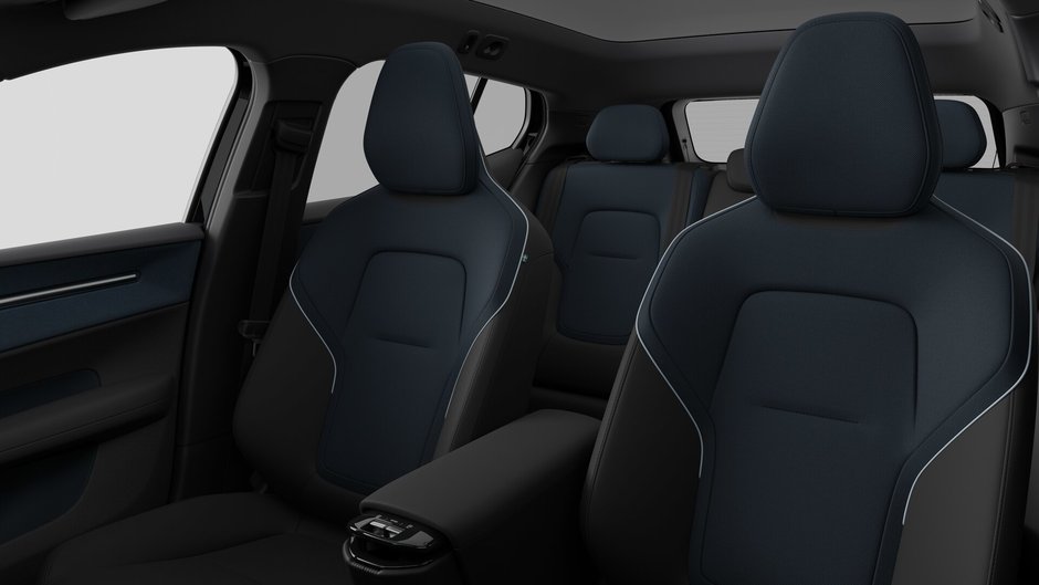 Volvo EX30 Plus 2026-11