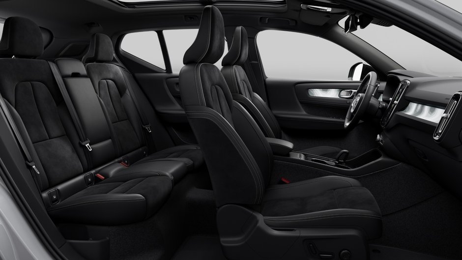 2025 Volvo EX40 Ultra-10