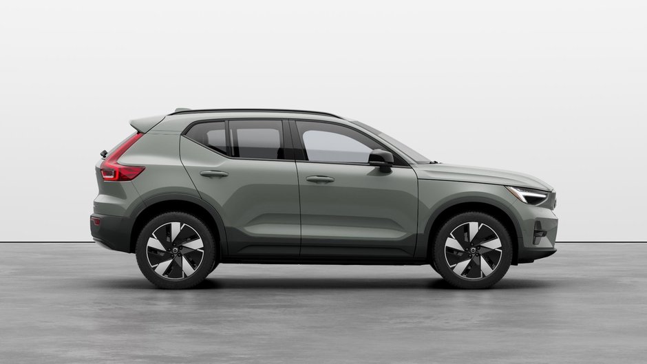 Volvo EX40 Plus 2025-4