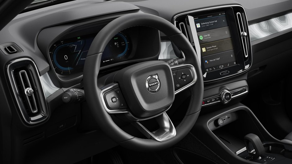 Volvo EX40 Plus 2025-11