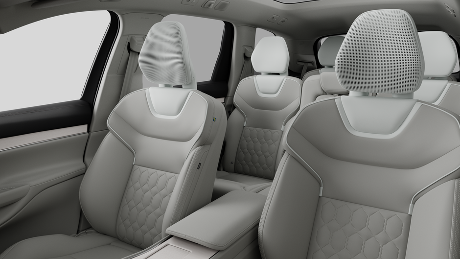 2025 Volvo EX90 Ultra-11