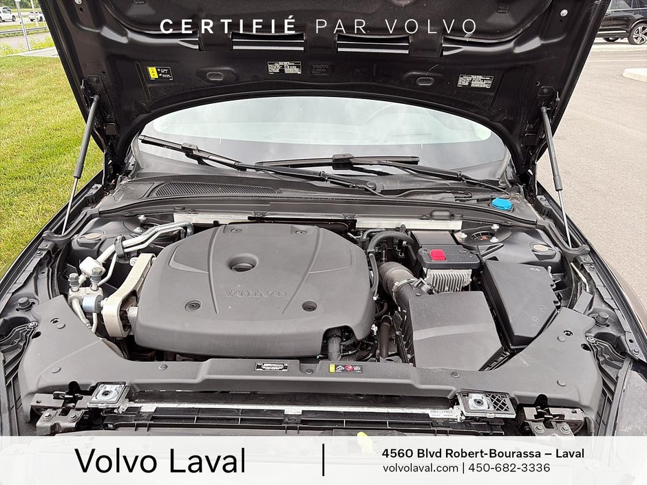 2022 Volvo V60 Cross Country BASE-7