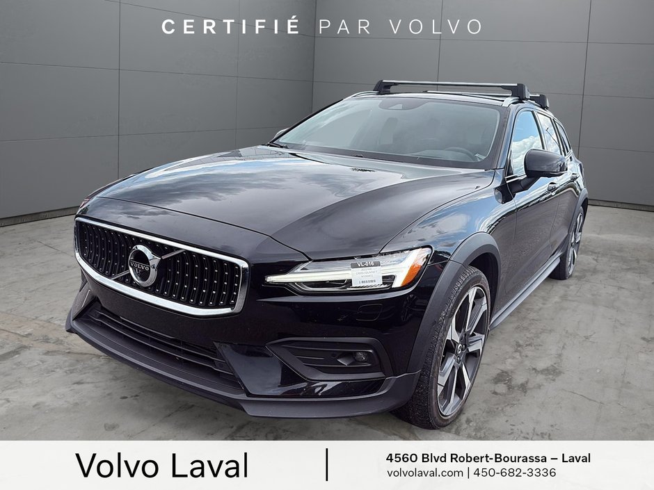 Volvo V60 Cross Country MOMENTUM 2022-0