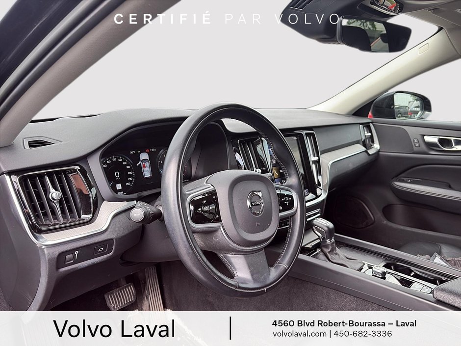 Volvo V60 Cross Country MOMENTUM 2022-13