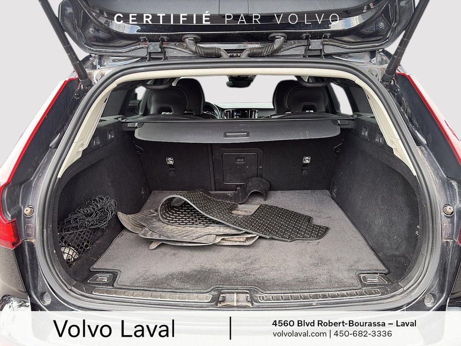 Volvo V60 Cross Country MOMENTUM 2022-5
