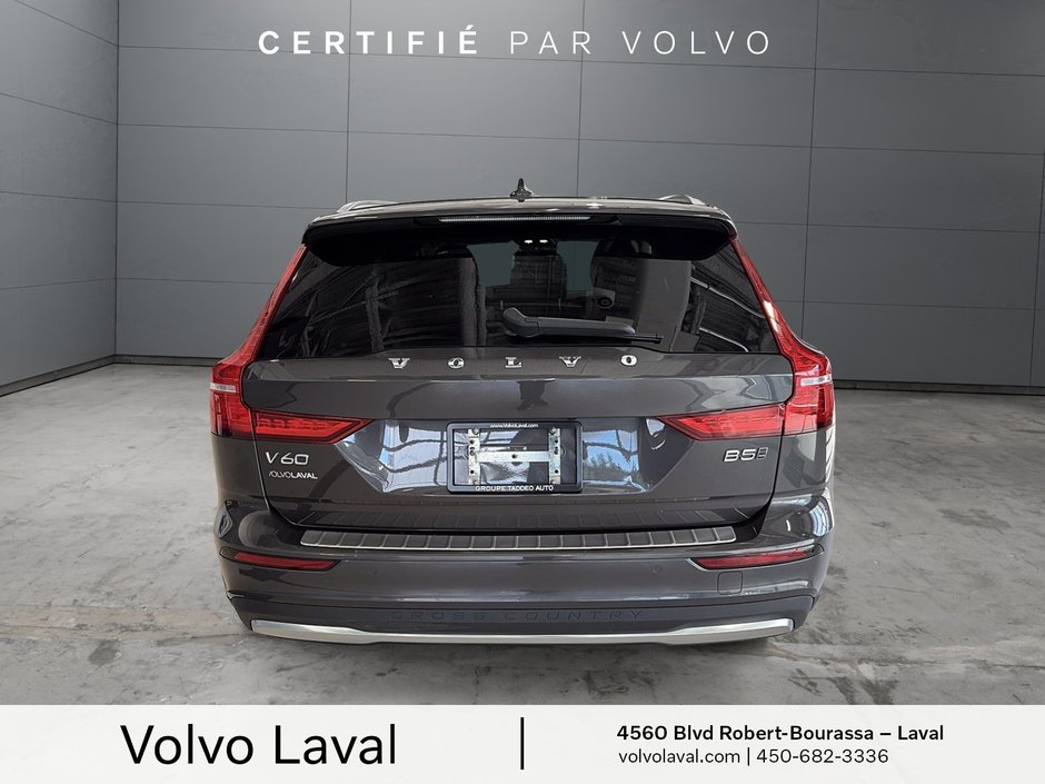 2023 Volvo V60 Cross Country Plus-4