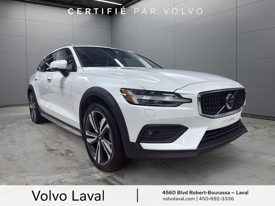 Volvo V60 Cross Country Ultimate 2024-2