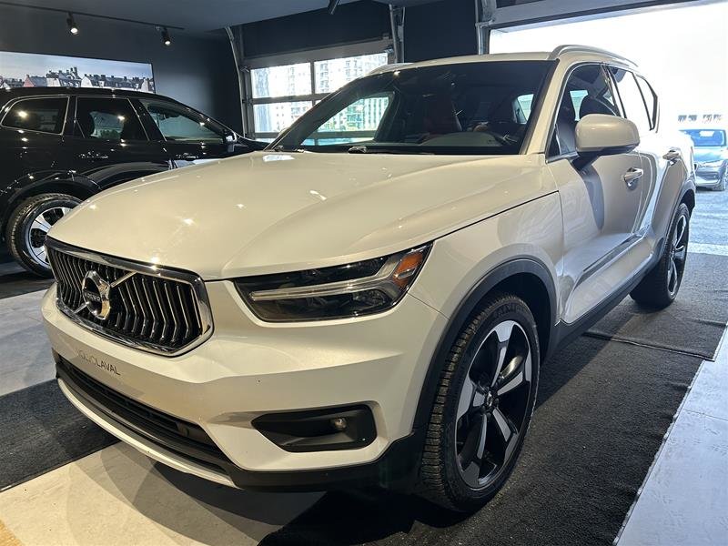 2020  XC40 T5 AWD Inscription in Laval, Quebec