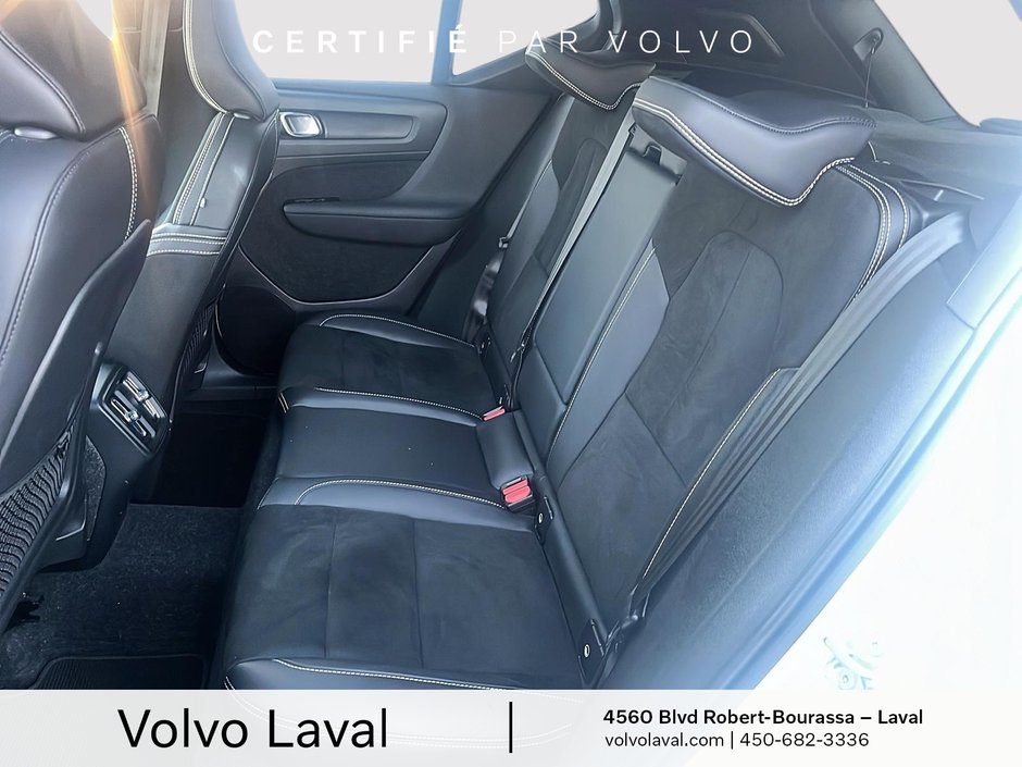 2022 Volvo XC40 R-Design-15