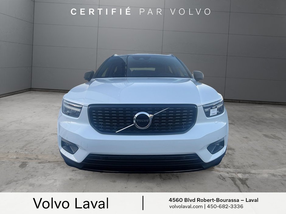 2022 Volvo XC40 R-Design-1
