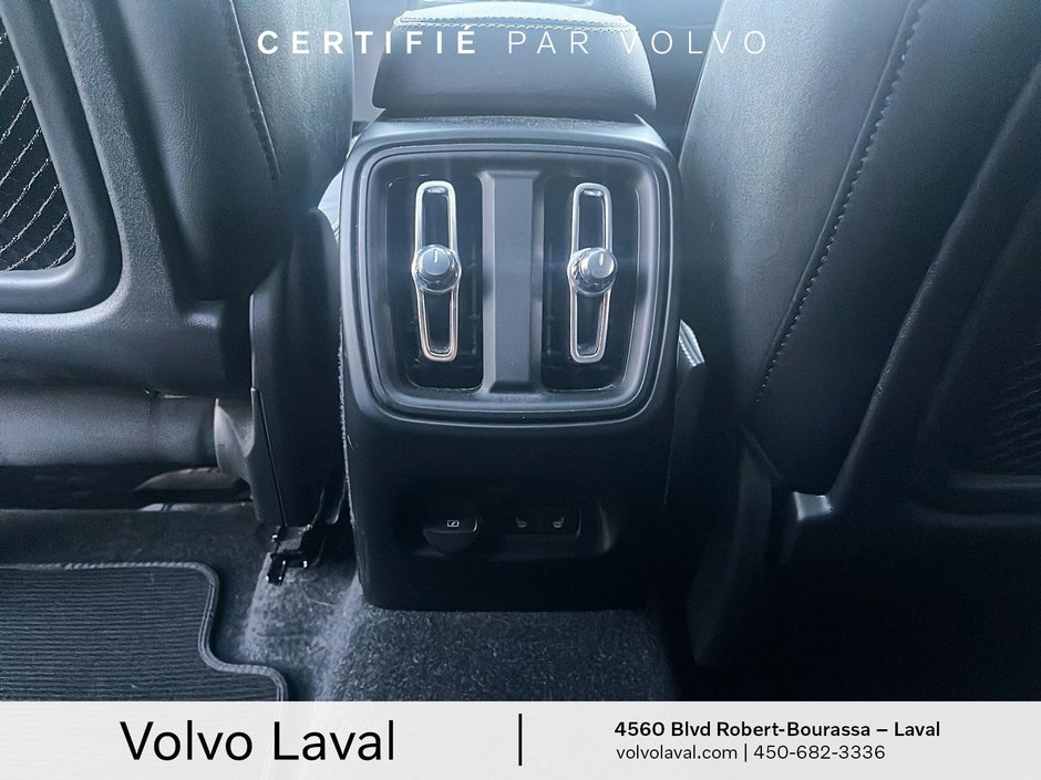 2022 Volvo XC40 R-Design-16