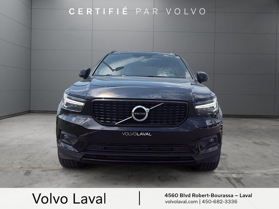 Volvo XC40 R-Design 2022-1