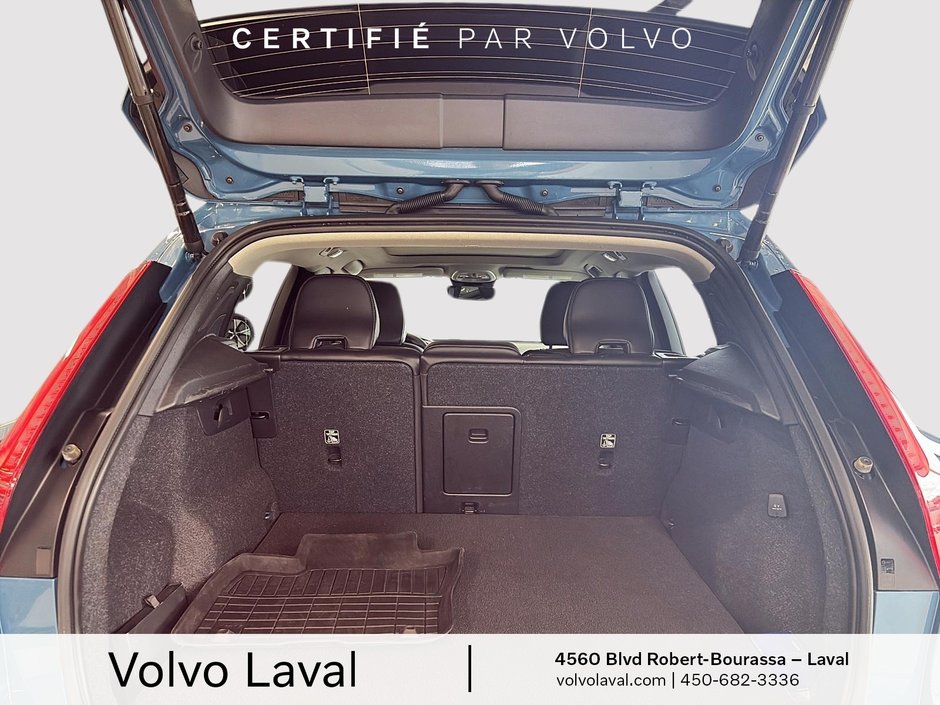 2023 Volvo XC40 Ultimate Bright Theme-5