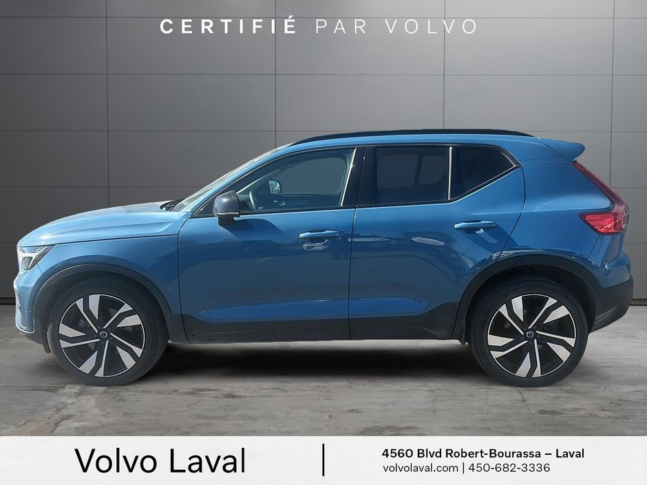 2023 Volvo XC40 Plus Dark Theme-1