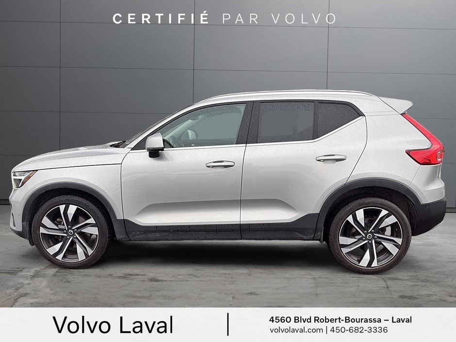 2023 Volvo XC40 Plus Bright Theme-1