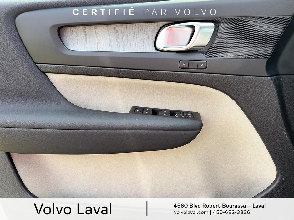 Volvo XC40 Plus 2024-9