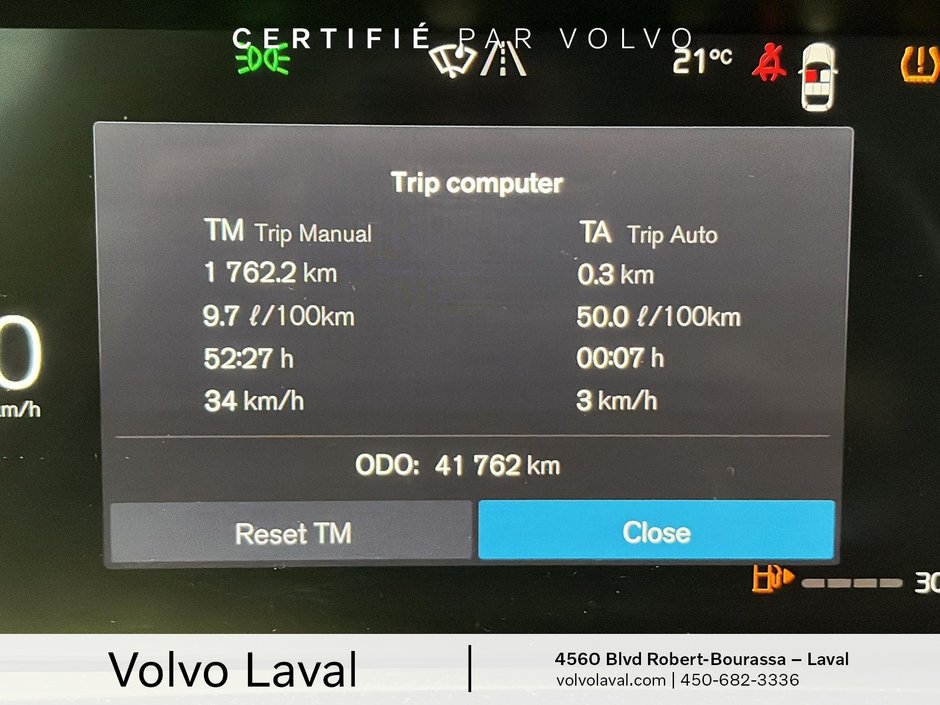 Volvo XC40 Plus Dark Theme 2024-10