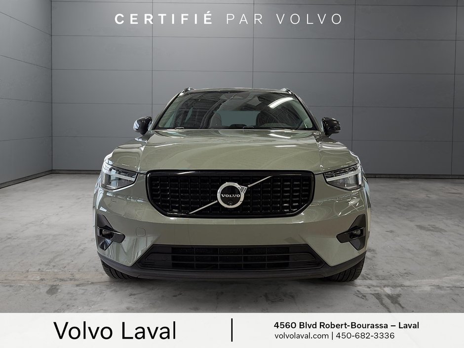 Volvo XC40 Plus Dark Theme 2024-1