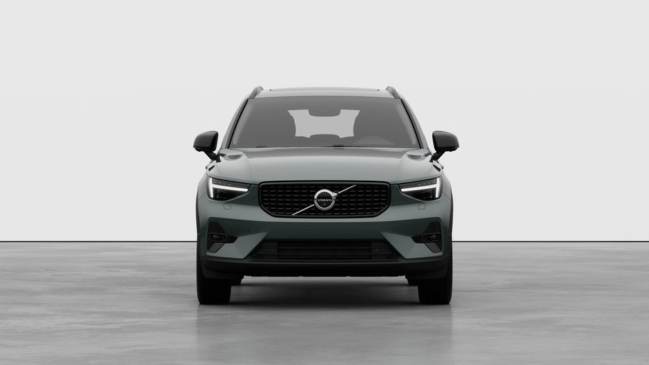 Volvo XC40 Plus Dark Theme 2026-4