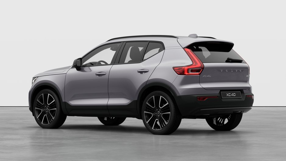 Volvo XC40 Ultra Dark Theme 2026-1