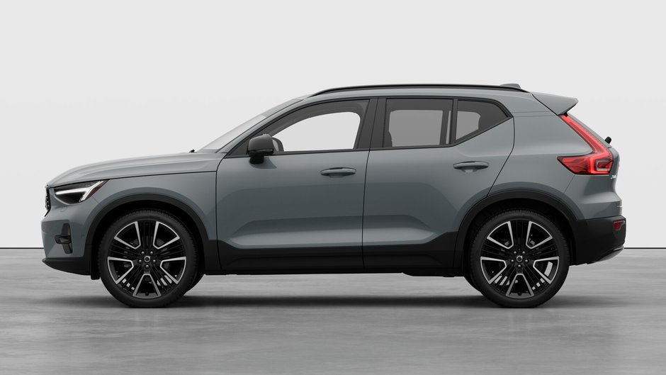Volvo XC40 Plus Dark Theme 2026-7