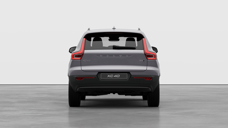 Volvo XC40 Plus Dark Theme 2026-5