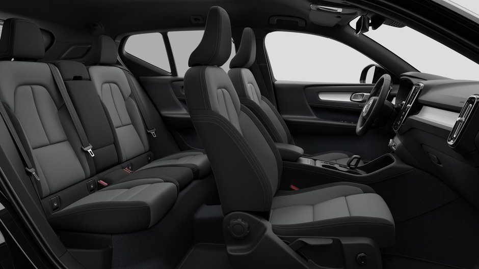 2026 Volvo XC40 Core Dark Theme-12
