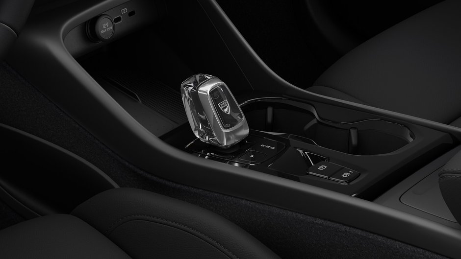 2026 Volvo XC40 Plus Dark Theme-10