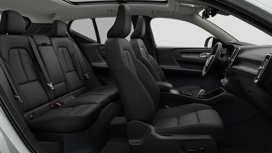 2026 Volvo XC40 Plus Dark Theme-12