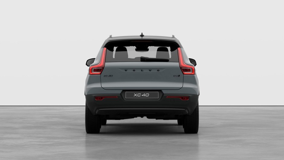 2026 Volvo XC40 Ultra Black Edition-5