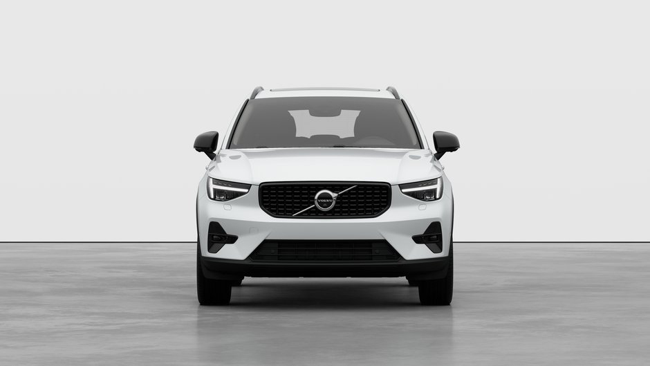 Volvo XC40 Plus (Dark Theme) 2026-4
